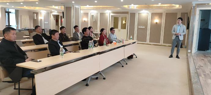 杭豫合作 健康“花开”，浙经国际海波先生一行来豫调研健康医疗