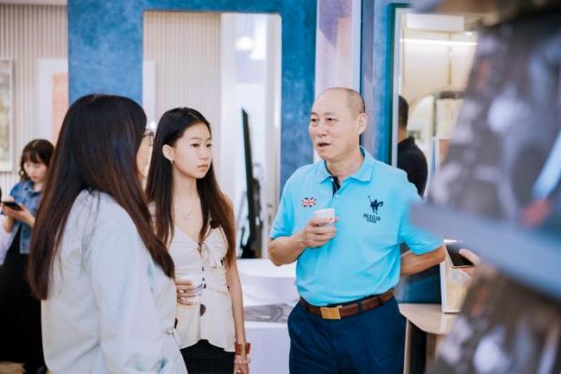 “繁花•袁付国当代水墨艺术展”在深圳开幕