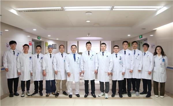 杏林春雨润桃李  仁术匠心克沉疴——八旬教师肠癌救治纪实图1