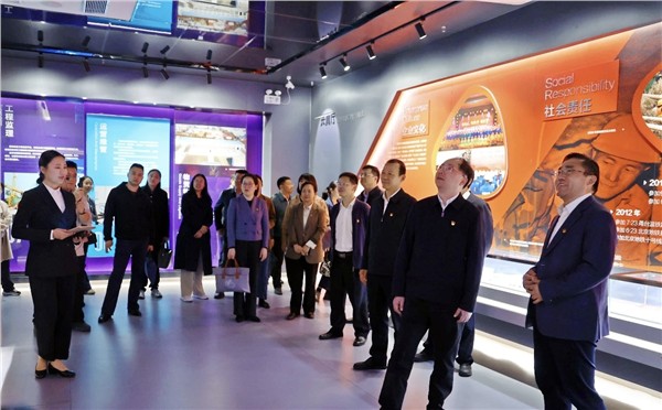 _IBK_微信图片_2026-03-31_153012_843.jpg 开门教育走基层 服务职工践初心——全总与中铁电气化局工会联合开展主题教育党日活动