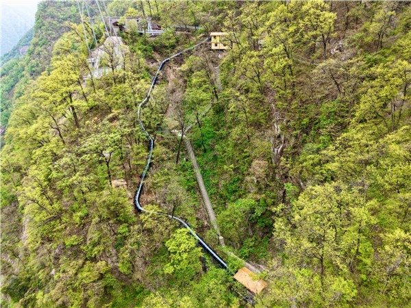 国内首条全封闭空调滑道落户白云山 绝壁之上打造四季舒适新体验图2