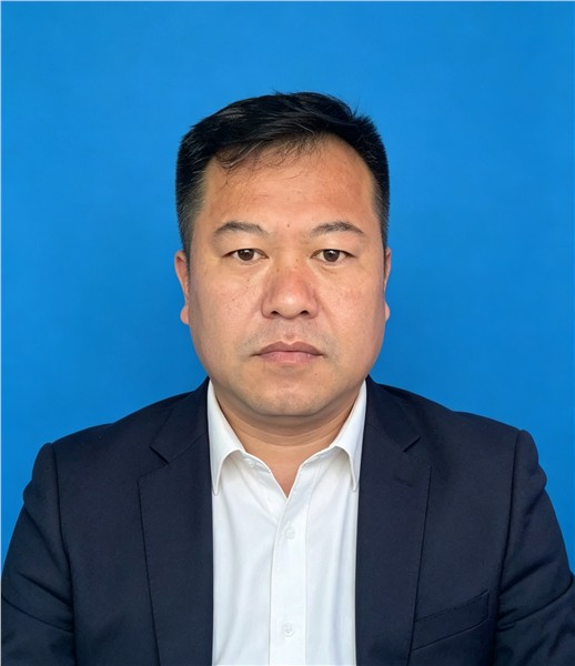 从河北燕赵情三农社到中国国际新闻杂志社——艾章龙以专业赋能三农，用笔墨记录时代