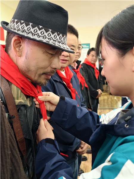 镜头定格纯真笑脸，光影传递社会温情——新浪云南携手新青年视觉走进官渡培智学校