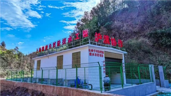 自然能提水破解缺水困局 东西协作赋能东川乡村振兴图1
