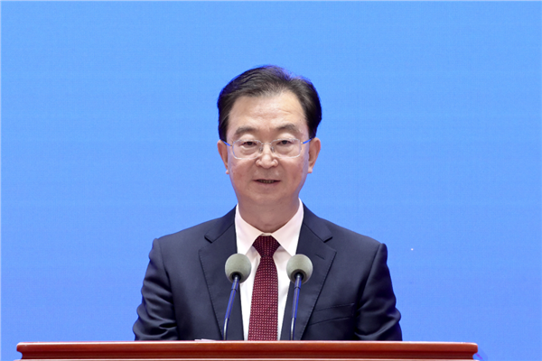 第四届滇商大会在昆启幕：聚天下滇商之力，筑数智兴滇之路
