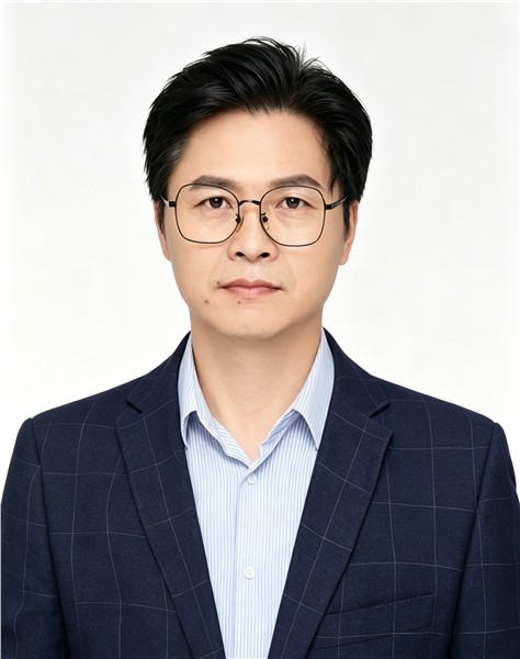 深耕实干践初心 笔耕笃行担使命——记中国国际新闻杂志社全媒体服务中心区域主任、特约记者陈秀峰