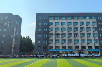 聚力助就业 同心筑梦行——华资信达（郑州）商业运营管理有限公司启动资助弱势群体大学毕业生就业爱心行动