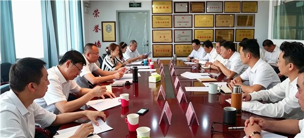 扎根红土守初心 砥砺艺韵谱新篇——云南省文化和旅游厅党组书记、厅长陈杰赴省话剧院调研指导工作
