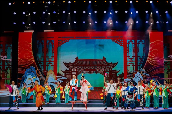 梨园雅韵聚乌蒙 戏曲新声润云滇——第十一届云南省花灯滇剧艺术周在昭通盛大开幕
