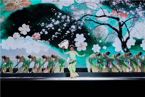 第十一届云南省花灯滇剧艺术周在昭通闭幕——15支代表队7天展演，一批青年戏曲人才获奖图3